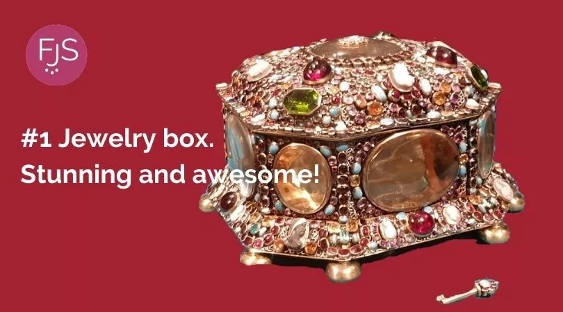#1 Jewelry box. Stunning and awesome