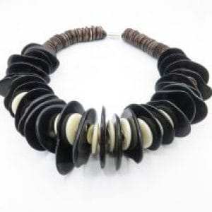 large seeds statement necklace