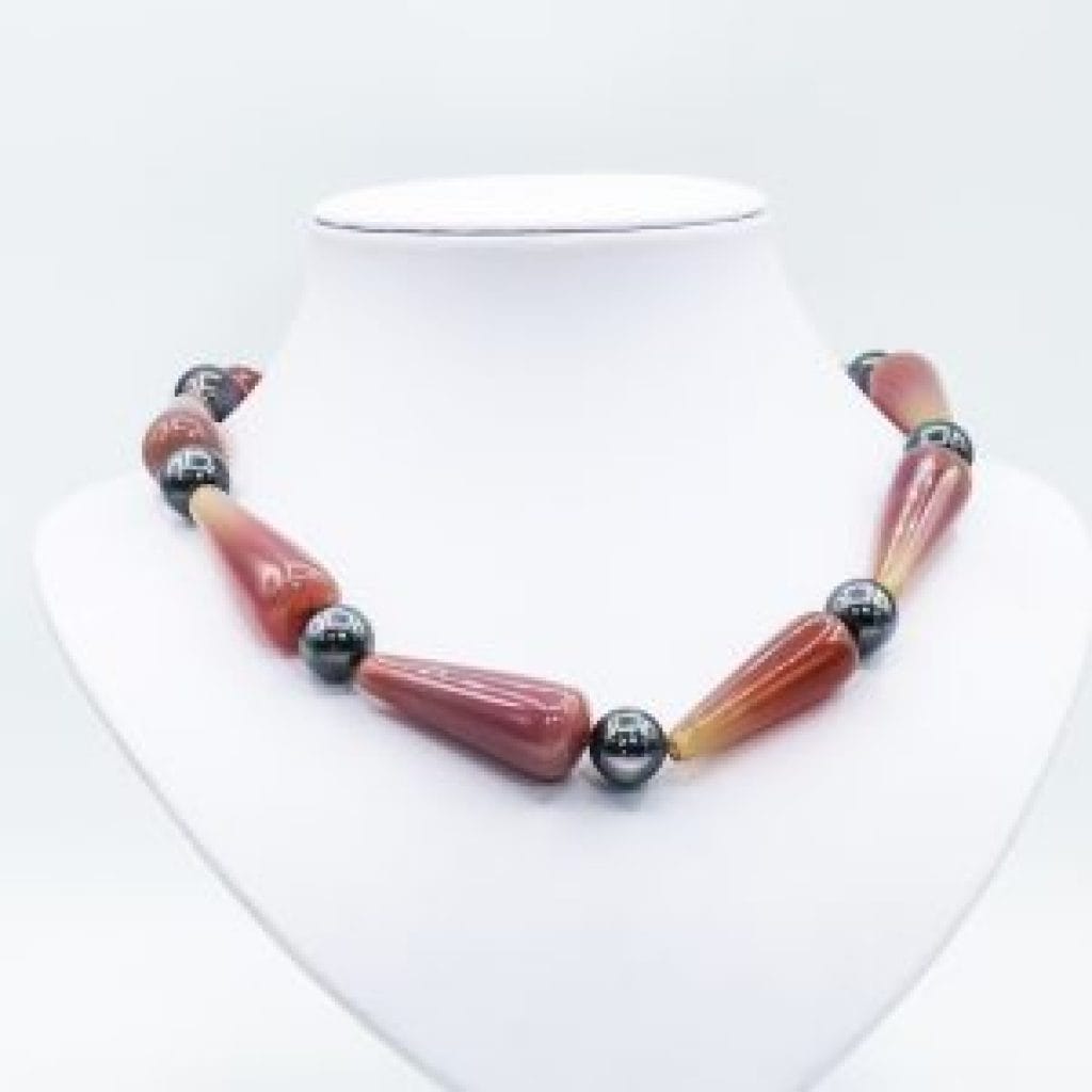 pink red agate necklace (1)