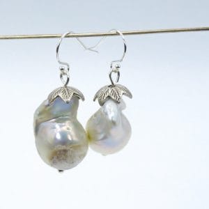 baroque pearl white earrings
