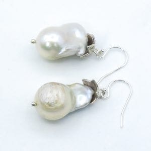 baroque pearl white earrings