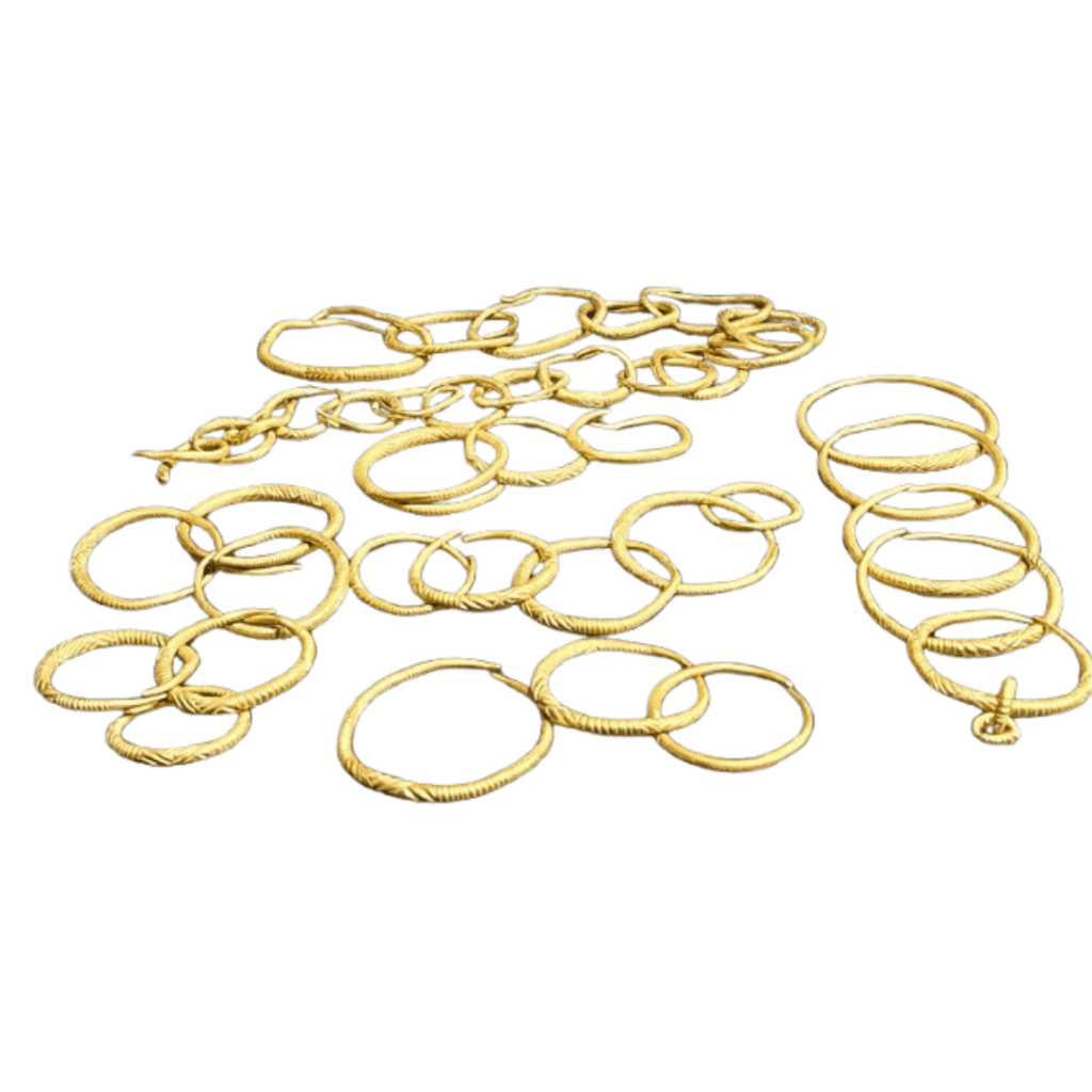 DMA005 DACIA GOLD RINGS TO EXHANGE