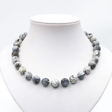blue grey crackle agate necklace