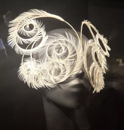 IRIS VAN HERPEN FULL FACE JEWELRY